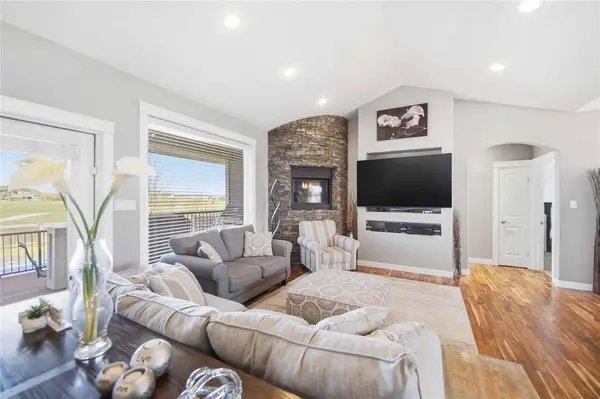 308 Troon CV, Niverville, MB R0A 0A1