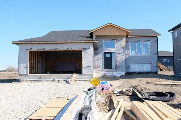 15 Ridgemont DR, Niverville, MB R0A 0A1
