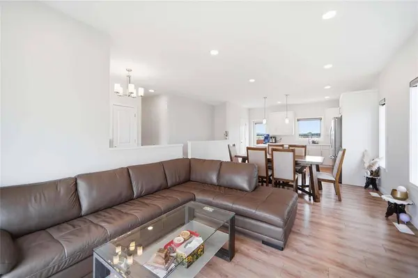 78 Williams Bay, Lorette, MB R0A 0Y0