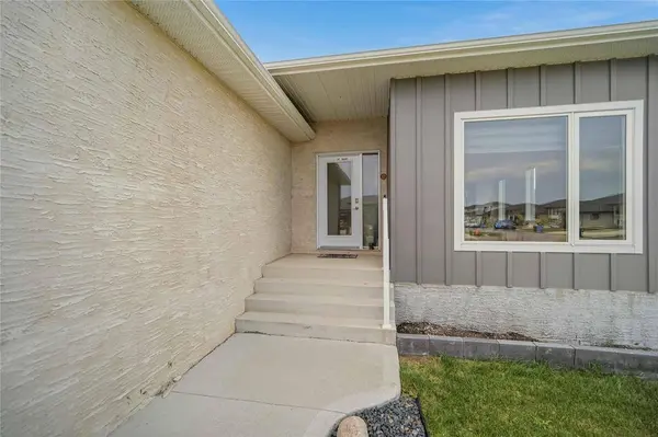 78 Williams Bay, Lorette, MB R0A 0Y0