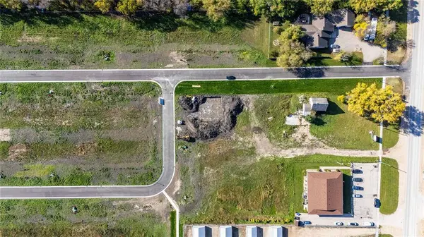 161 Harvest CRES, Lorette, MB R5K 0Y4