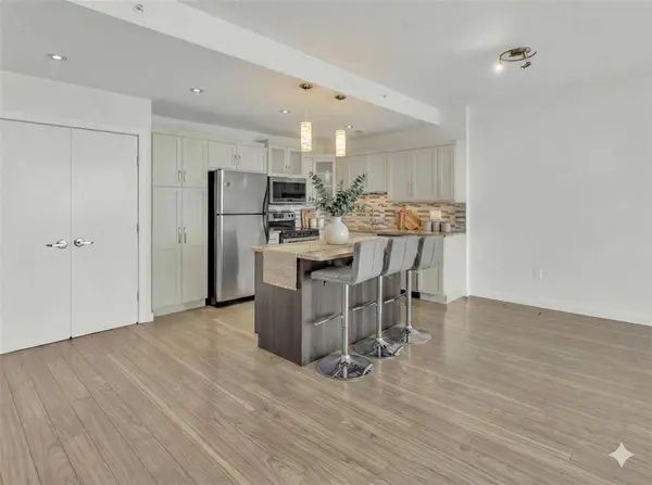 374 River AVE, Winnipeg, MB R3L 0C5