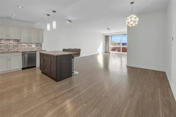 374 River AVE, Winnipeg, MB R3L 0C5