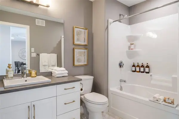 3 Balgownie DR, Niverville, MB R0A 0A1
