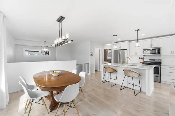 41 Bartman DR, St Adolphe, MB R5A 0B5
