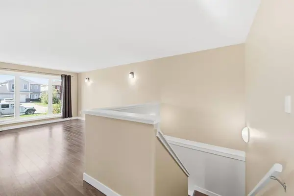 11 Feathertail WAY, New Bothwell, MB R0A 1C0