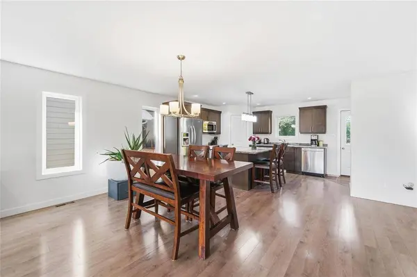 27 Wyndham CT, Niverville, MB R0A 0A2