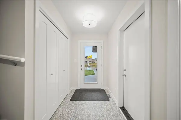 5 Balgownie DR, Niverville, MB R0A 0A1