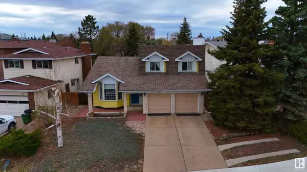 11104 157 AV NW, Edmonton, AB T5X 4V2