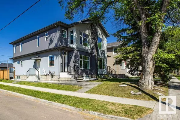 8956 81 AV NW, Edmonton, AB T6C 0W8