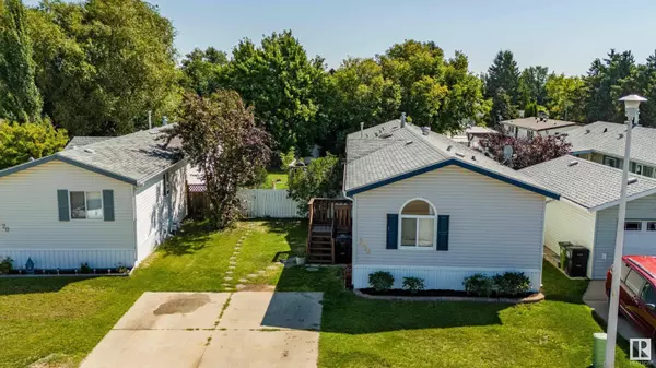 3018 Lakeview Drive NW, Edmonton, AB T5S 1T7