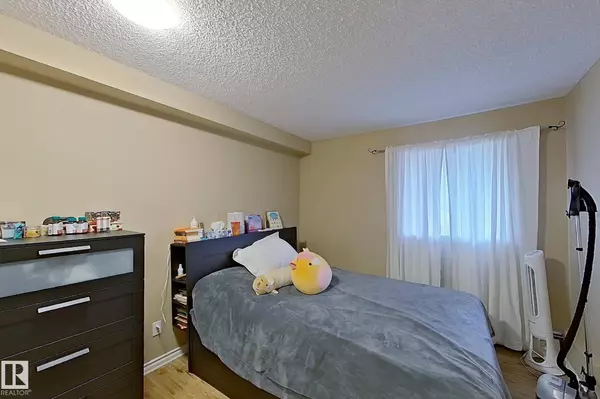 #204 12831 66 ST NW, Edmonton, AB T5C 0A4