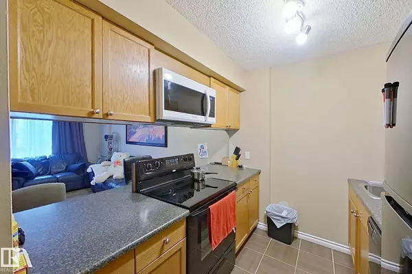 #204 12831 66 ST NW, Edmonton, AB T5C 0A4