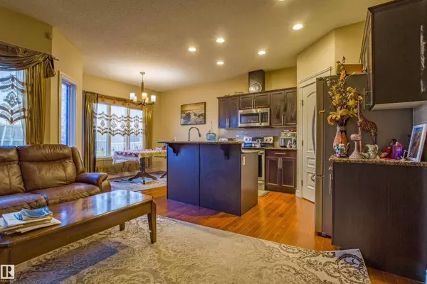 17091 38 St. NW NW, Edmonton, AB T5Y 6M1