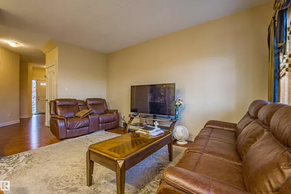 17091 38 St. NW NW, Edmonton, AB T5Y 6M1