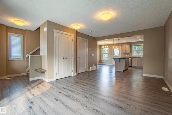 #32 2121 HADDOW DR NW, Edmonton, AB T6R 0W6