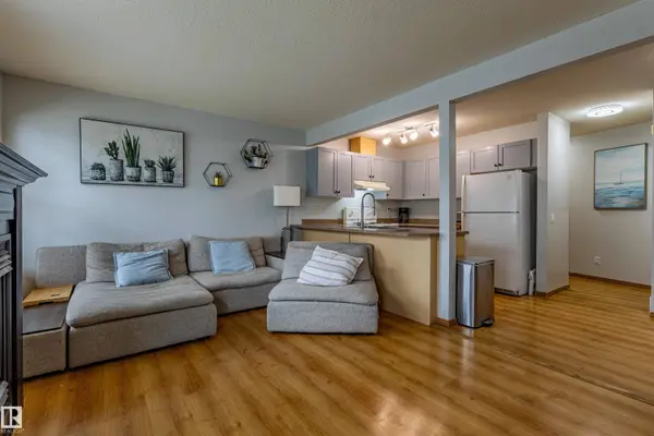 #93 16823 84 ST NW, Edmonton, AB T5Z 3S4