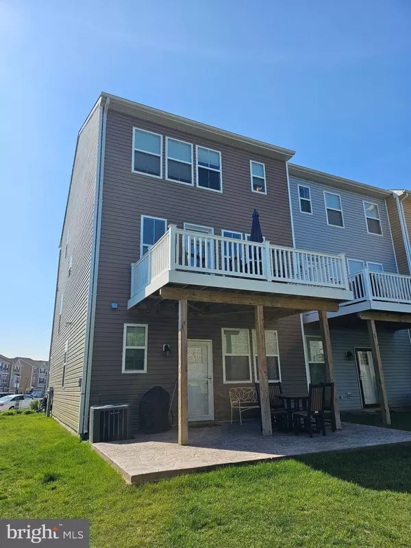 7241 MARTIN FARM CIR, Baltimore, MD 21237