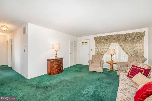 1513 CHAPEL HILL DR, Baltimore, MD 21237