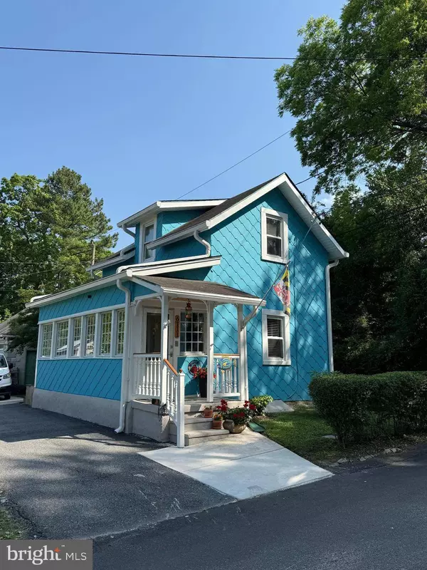 6111 RICHARD AVE, Baltimore, MD 21214