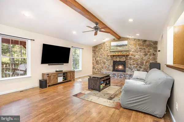 3220 LUCKY DR, Street, MD 21154