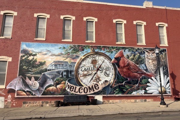 Downtown South Lyon, Michigan, near neighborhoods served by Jeff Duneske.