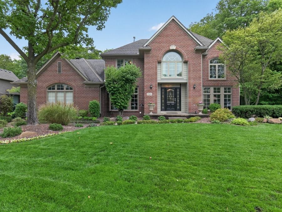 Brick colonial at 25650 Arcadia Drive in Walden Woods, Novi, sold for $815,000 by Jeff Duneske.
