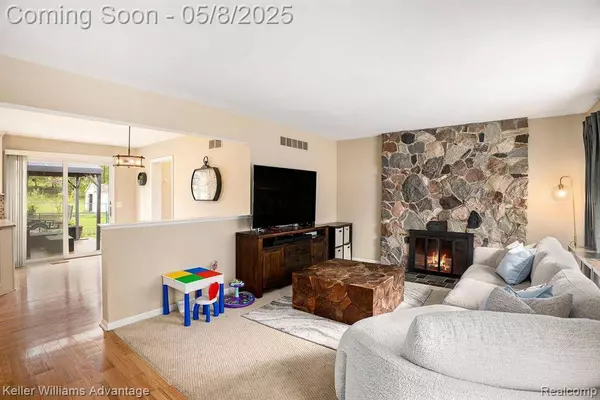 7315 Northdale Drive, Hamburg Twp, MI 48116