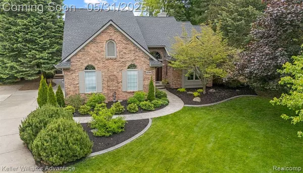 22744 Spy Glass Hill Drive, South Lyon, MI 48178