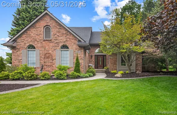 22744 Spy Glass Hill Drive, South Lyon, MI 48178