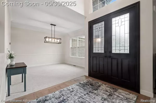 41740 Steinbeck Glen, Novi, MI 48377