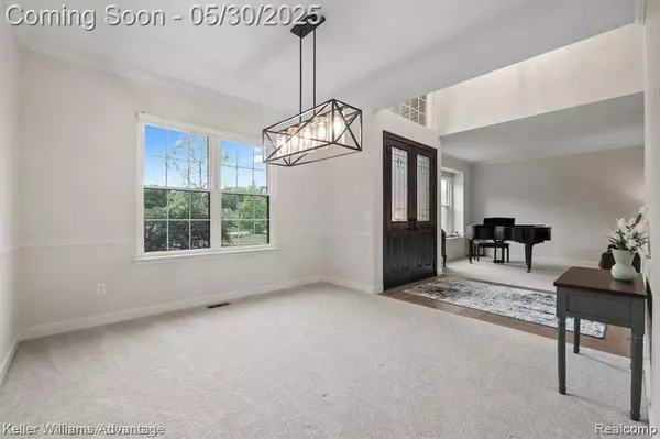 41740 Steinbeck Glen, Novi, MI 48377