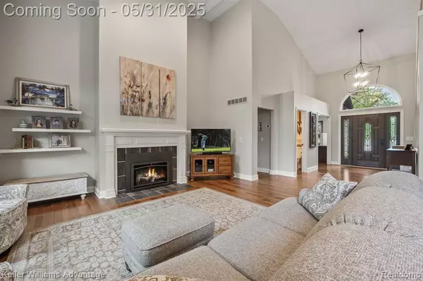 22744 Spy Glass Hill Drive, South Lyon, MI 48178