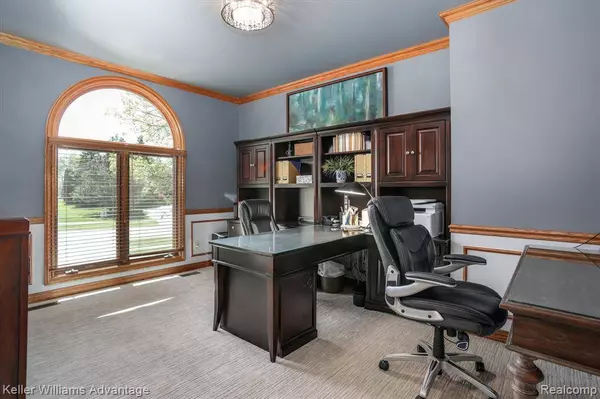 23790 Point O Woods Court, Lyon Twp, MI 48178