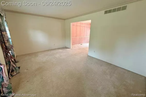 40795 Katie Drive, Novi, MI 48375