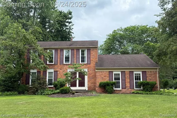 40795 Katie Drive, Novi, MI 48375