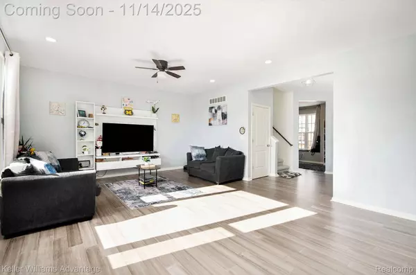 59625 Twin Pines DR, New Hudson, MI 48165