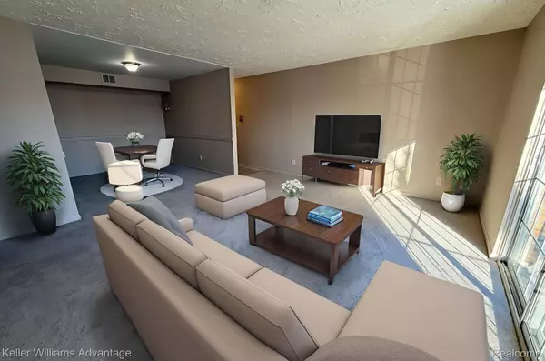 30709 Shiawassee RD #71, Farmington Hills, MI 48336