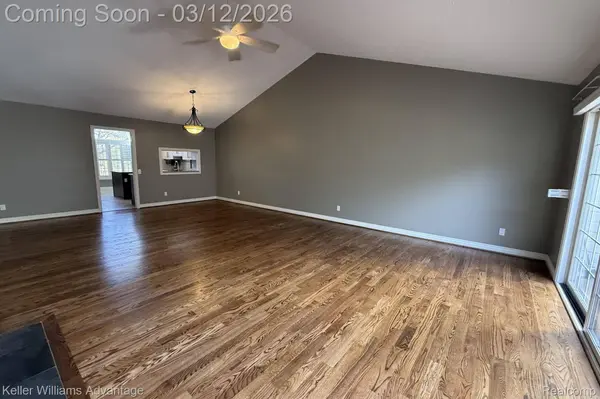 39472 Village Run DR, Northville, MI 48168