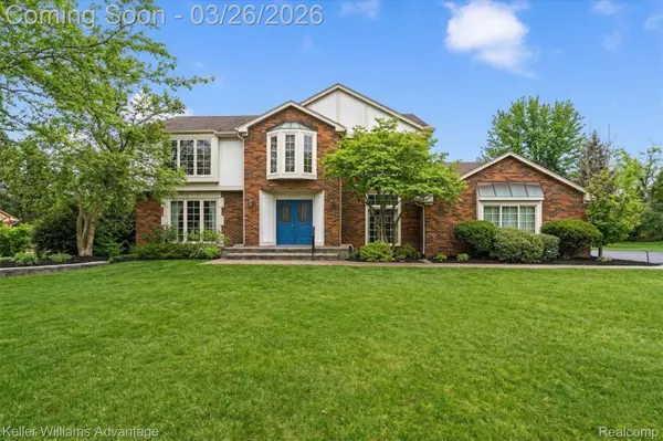 47040 Elmsmere DR, Northville, MI 48167