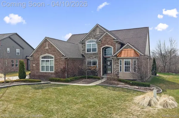 51839 Turnburry DR, Lyon Charter Township, MI 48178
