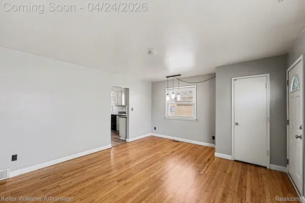 30227 Grandon ST, Livonia, MI 48150