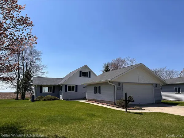 2800 E Booth RD, Au Gres Township, MI 48703