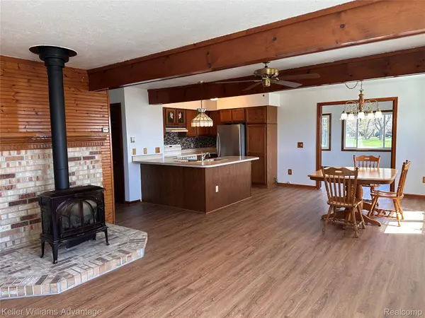 2800 E Booth RD, Au Gres Township, MI 48703