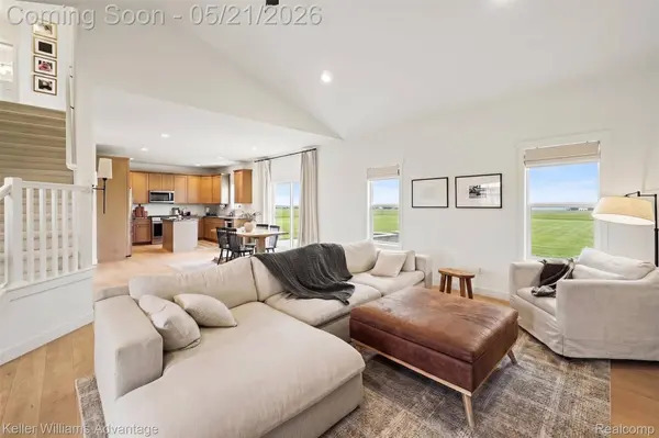 13210 Westwinds DR, Fenton Charter Township, MI 48451