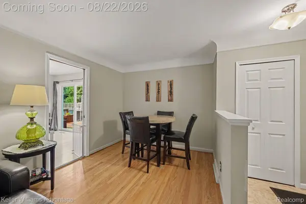 38625 Morningstar ST, Livonia, MI 48152