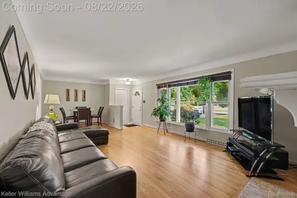 38625 Morningstar ST, Livonia, MI 48152