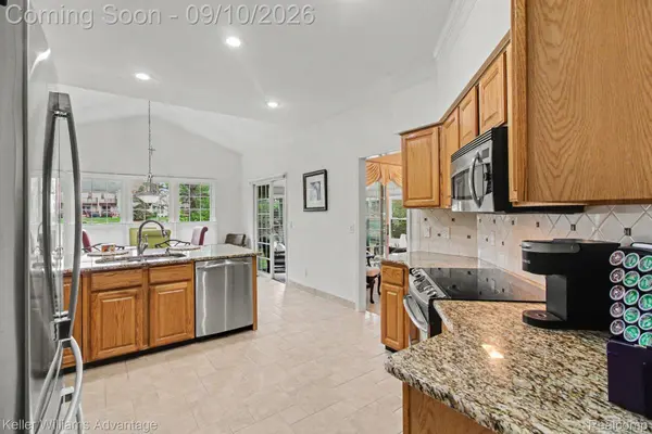 39646 Muirfield LN, Northville Township, MI 48168