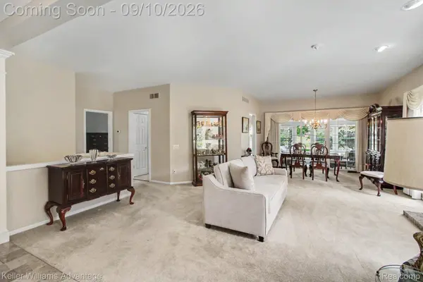 39646 Muirfield LN, Northville Township, MI 48168