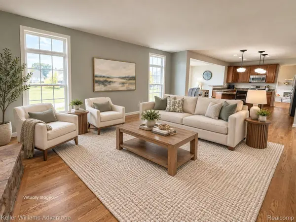 26123 Cornell DR, Lyon Charter Township, MI 48178